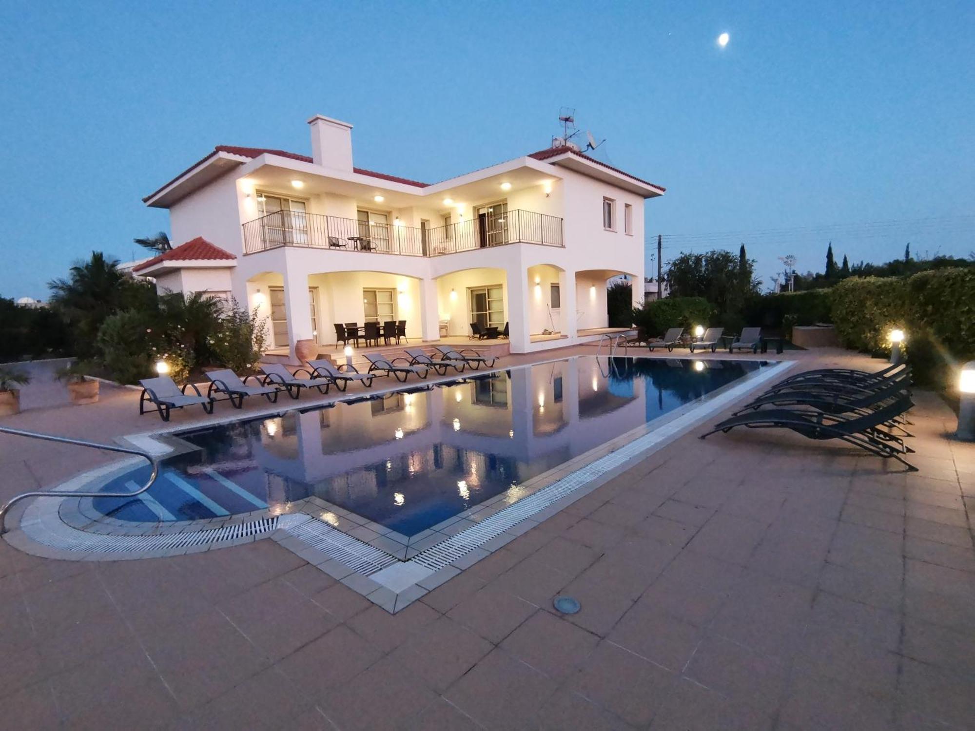 Orchard Blossom Private Villa With Pool Phrenaros Luaran gambar